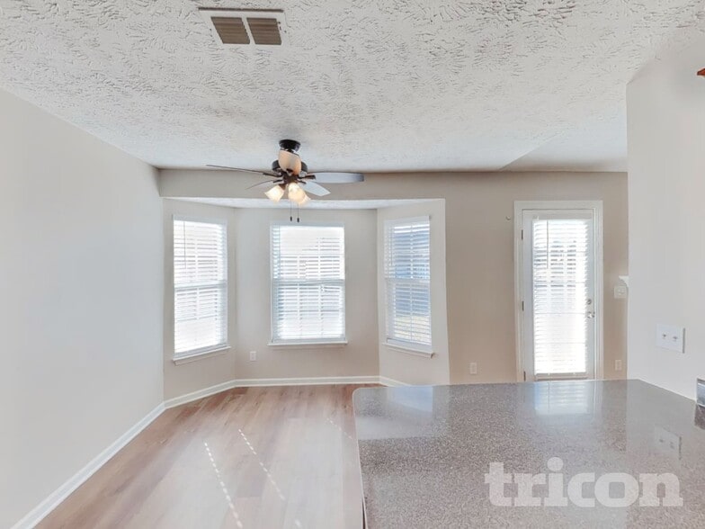 Building Photo - 4049 Sequoia Trail