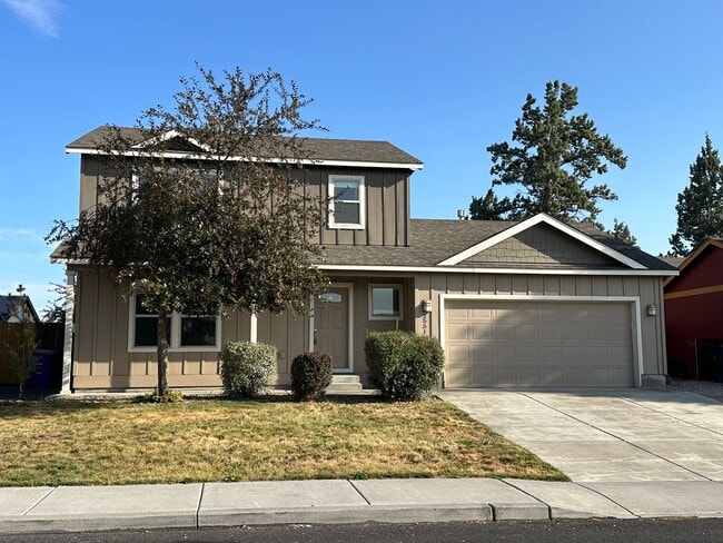 Building Photo - Remodeled 3 Bedroom / 2.5 Bathroom Home So...