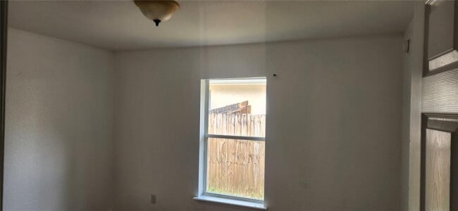 Building Photo - 15448 SW 29th St