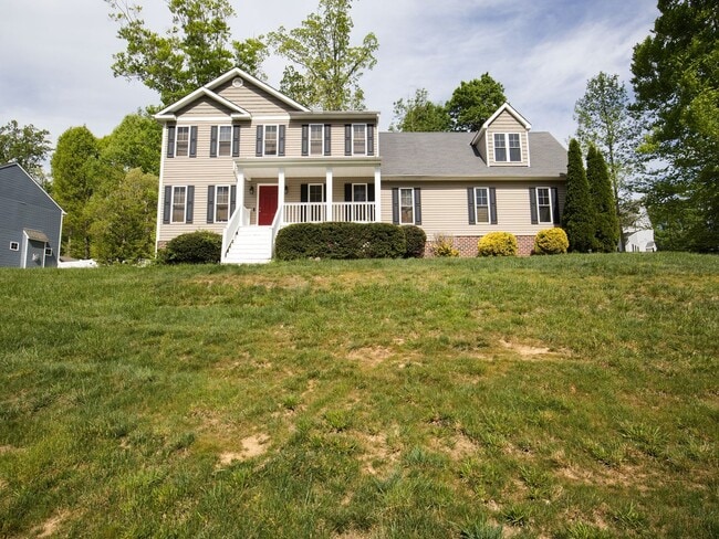 Building Photo - Stunning Shaker-Style 4-Bedroom Home in Chesterfield | Granite & Hardwoods!