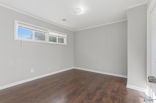 Building Photo - 1607 Clb Vw Dr NW