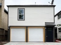 Building Photo - 4704 Greenbriar Dr