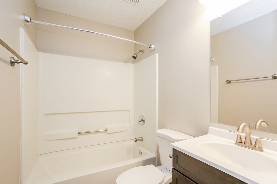 Building Photo - 3110 Ambarwent Rd