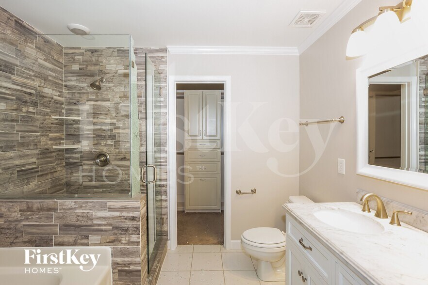 Building Photo - 10444 Henbane Ct