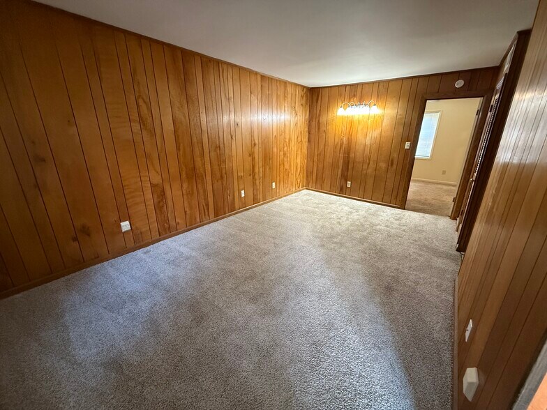 Primary Photo - 586 Franklin St