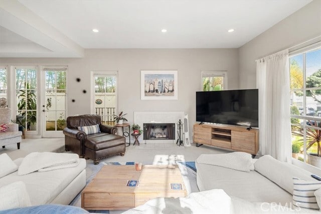 Building Photo - 723 S Broadway