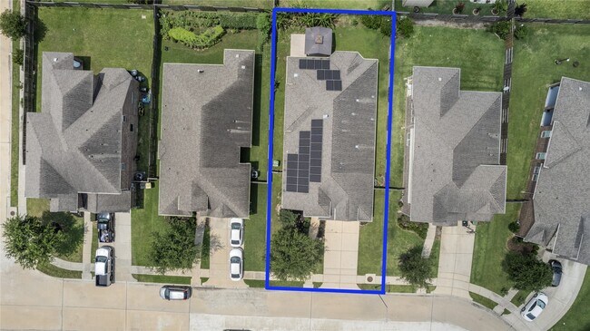 Building Photo - 2206 Hidden Meadow Ln