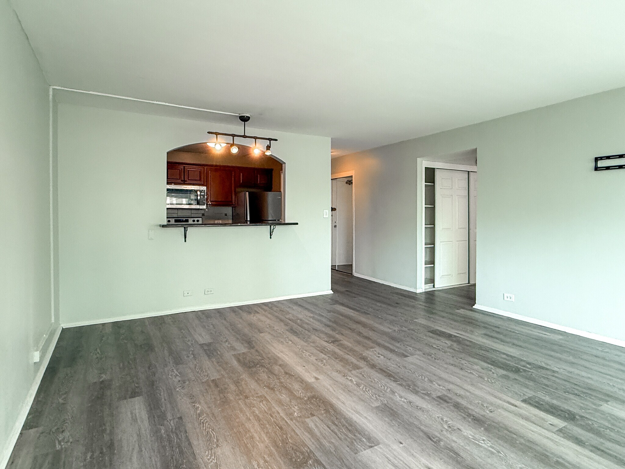 Building Photo - 3600 N Lake Shore Dr