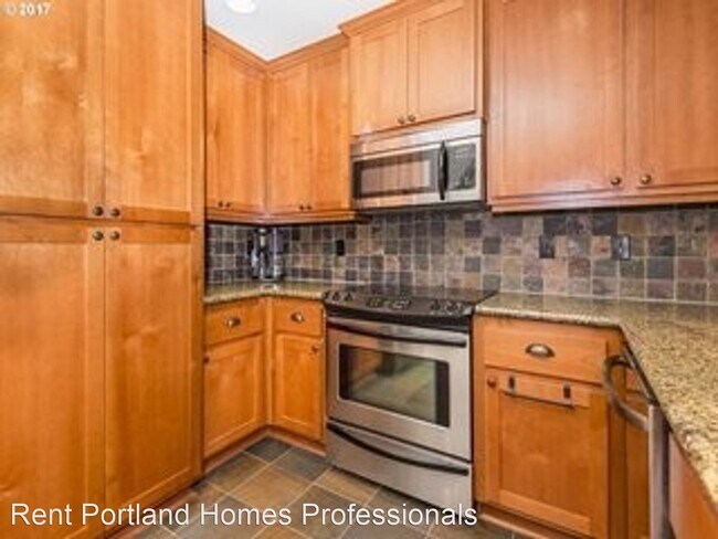 Building Photo - 3 br, 2.5 bath House - 17440 SW Cricket Court