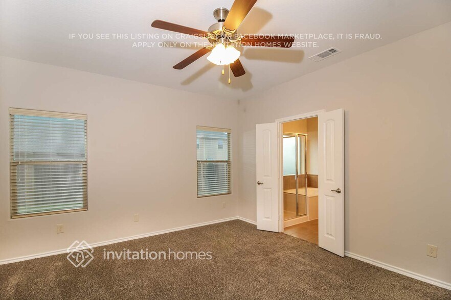 Building Photo - 717 Santa Rosa Dr