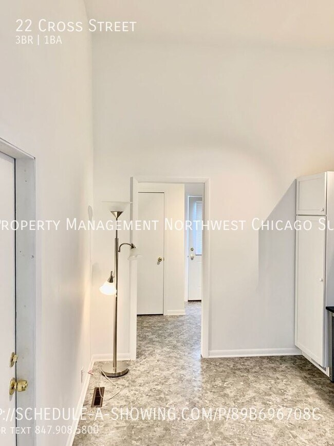 Building Photo - 22 Cross St