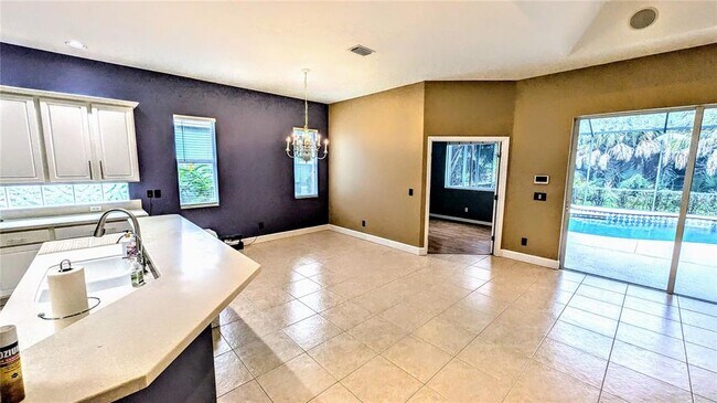 Building Photo - 705 Fordingbridge Way