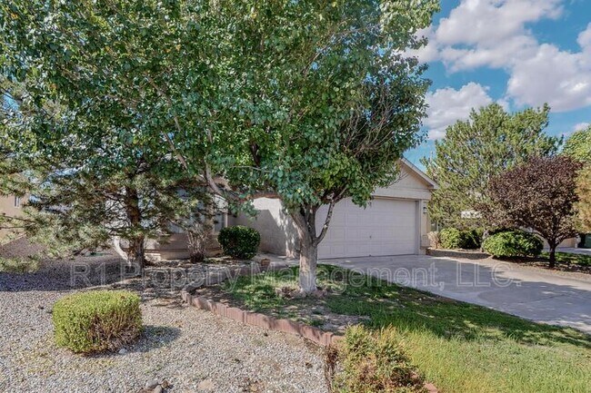 Building Photo - 745 Valley Meadows Dr