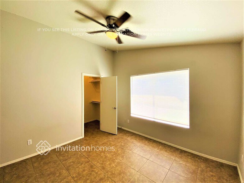 Building Photo - 4607 W Laredo St