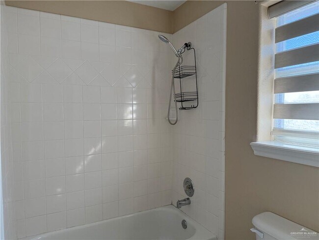 Building Photo - 35 Wisteria Dr