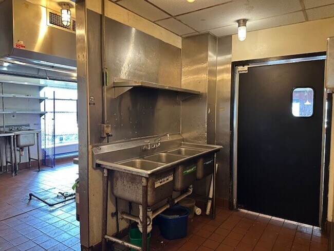 Building Photo - 2101 N 2nd St