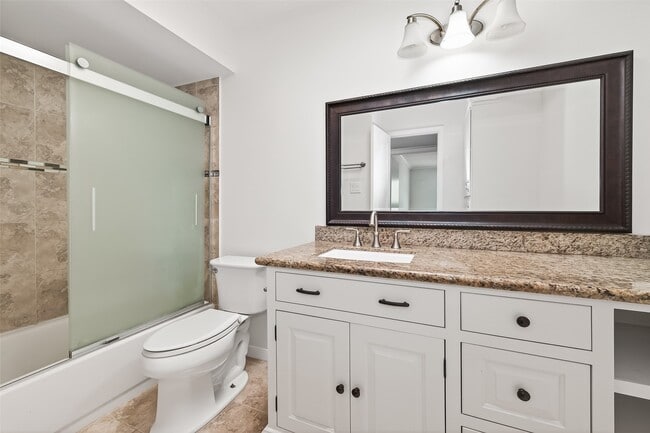 Building Photo - 13244 Trail Hollow Dr