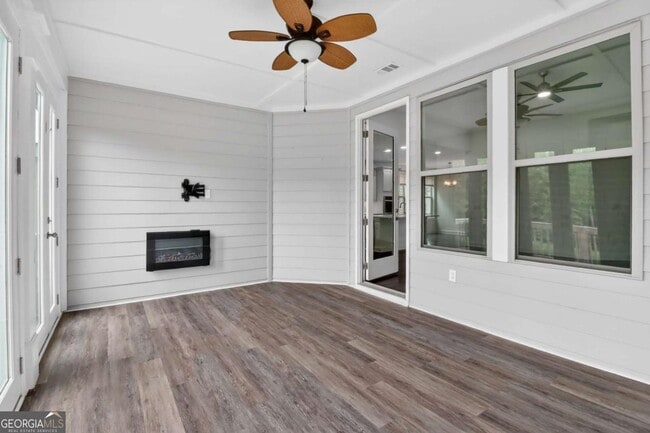 Building Photo - 408 Cottonwood Cir