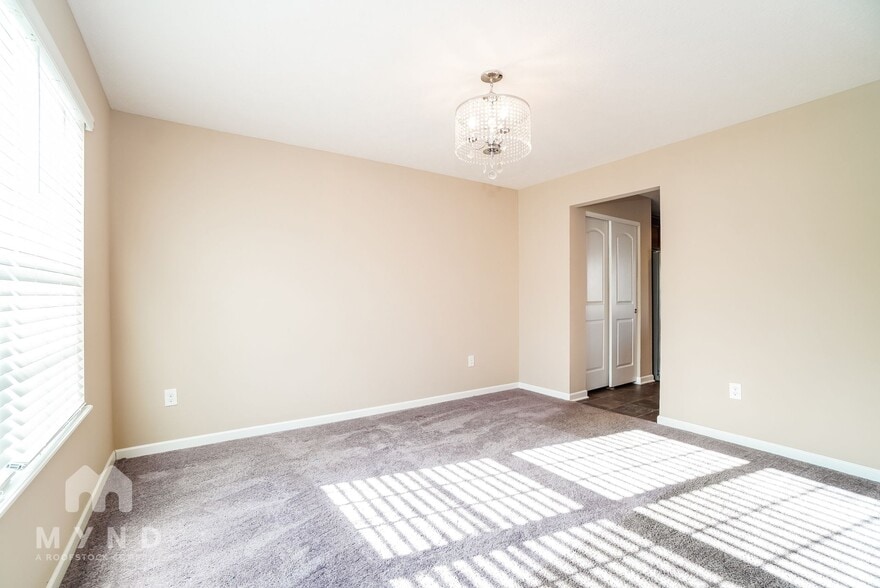 Building Photo - 5630 Branchville Dr