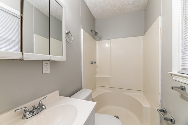 Building Photo - 7724 Peggy Dr