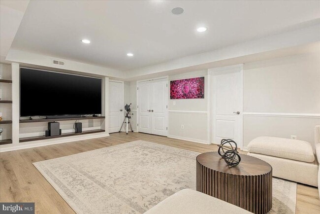 Building Photo - 15043 Gaines Mill Cir