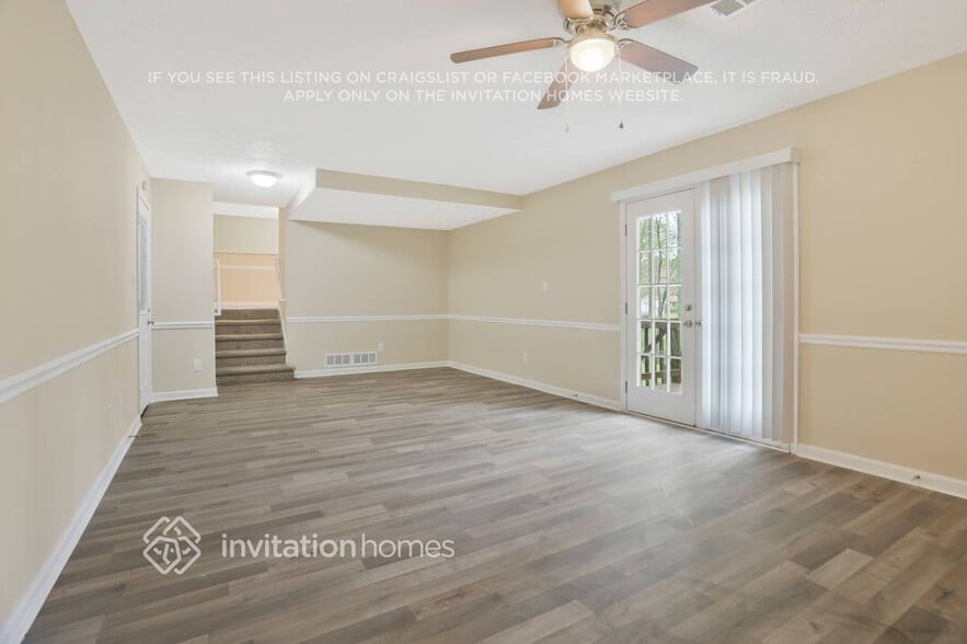 Building Photo - 350 Edna Dr