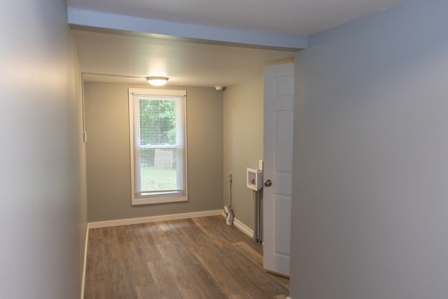 Building Photo - 2079 23rd St Dr SE