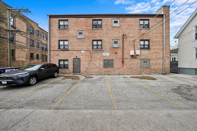 Building Photo - 309 Sherman Ave