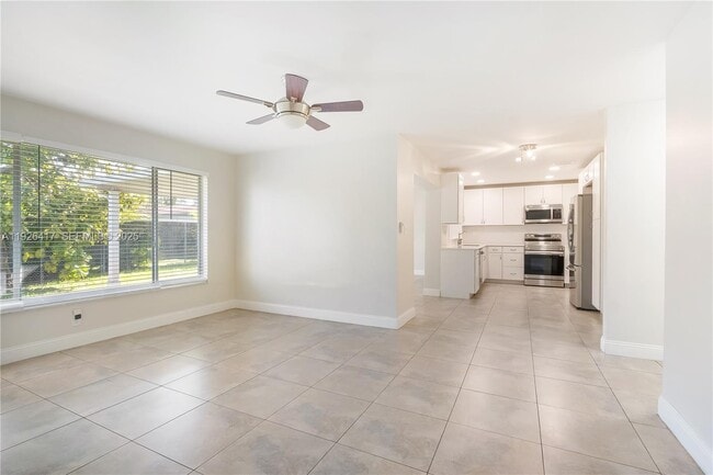 Building Photo - 8172 NW 67th Ave