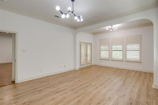 Building Photo - 3009 Montebello Drive
