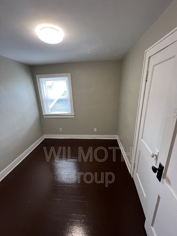 Building Photo - 853 Lincoln St