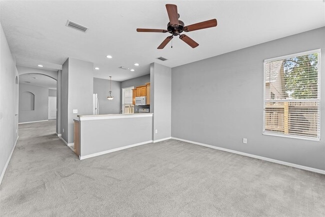 Building Photo - 8420 Deer Chase Dr