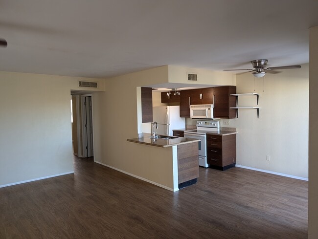 Building Photo - 14417 N Teakwood Ln