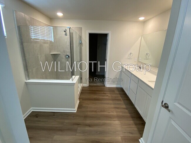 Building Photo - 16364 Pruett Ln