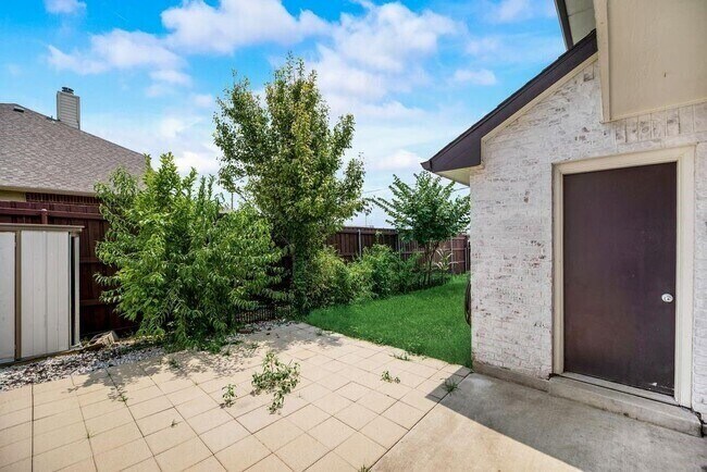 Building Photo - 4460 Junction Dr