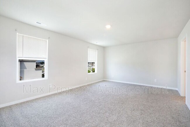 Building Photo - 2302 SW 23rd St