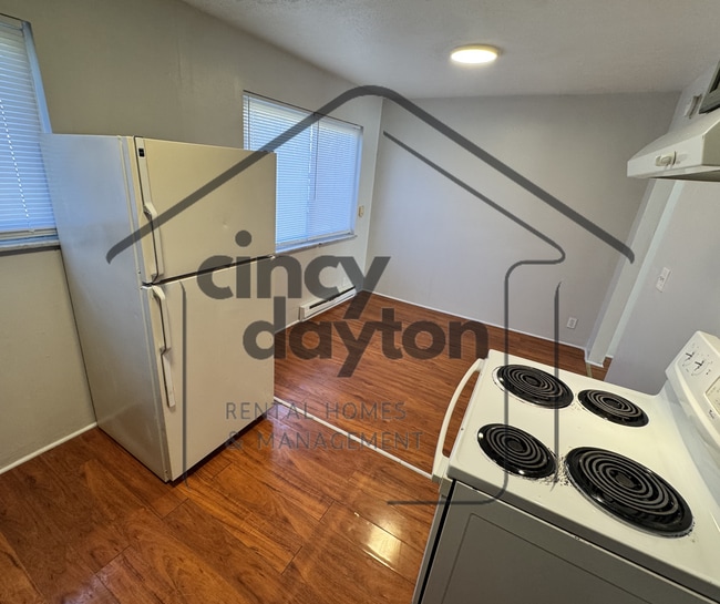 Building Photo - 6118 Stover Ave