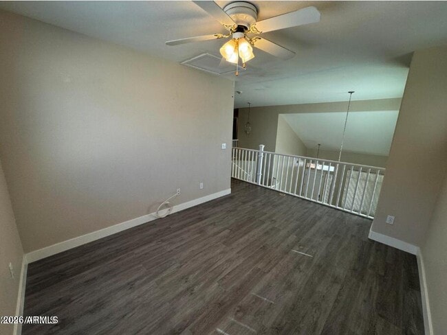 Building Photo - 1470 W Armstrong Way