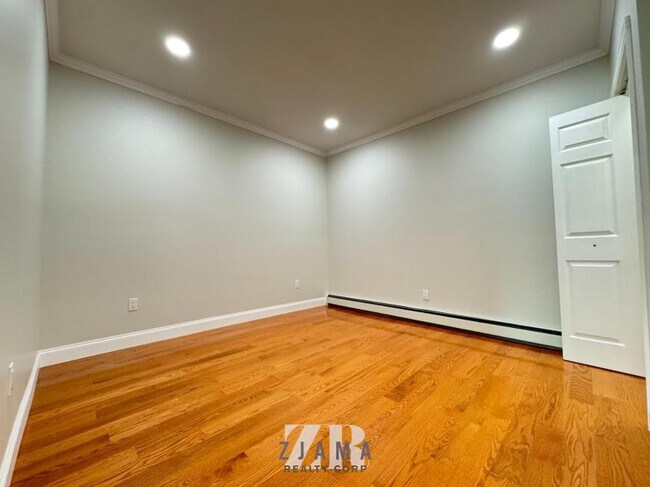 Building Photo - 1 bedroom in BROOKLYN NY 11213
