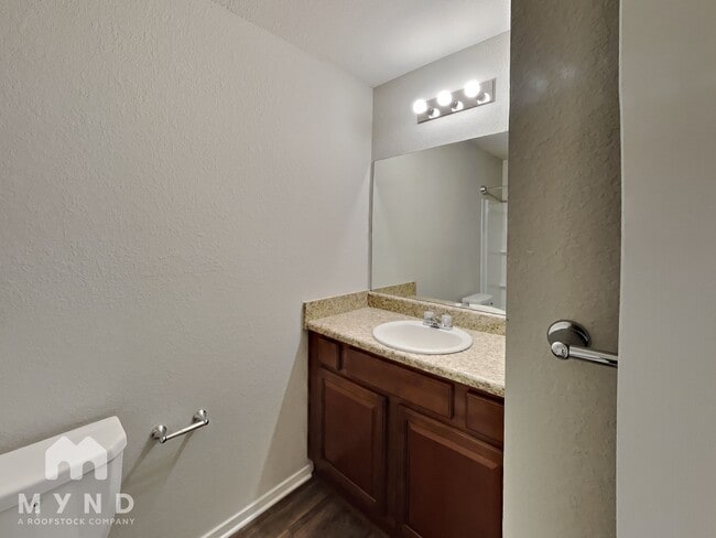 Building Photo - 307 Westwood Dr