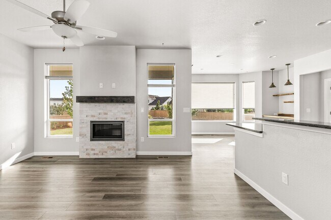 Building Photo - 6837 Grassy Range Dr