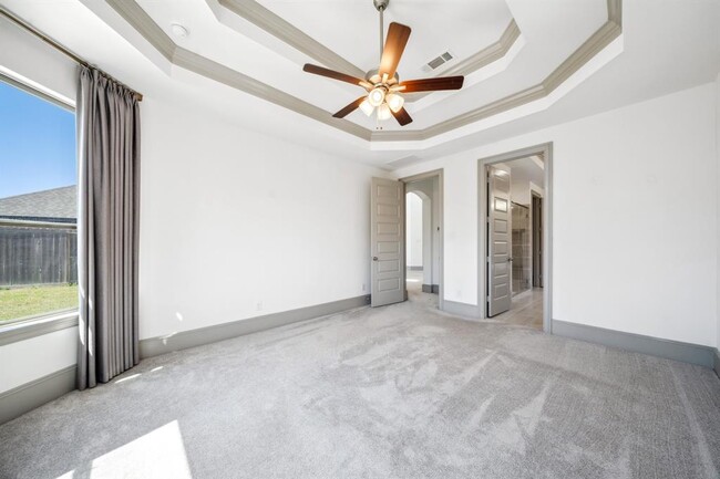 Building Photo - 2122 Mallow Ln