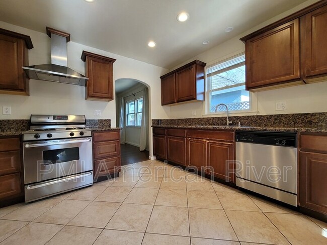 Building Photo - 2016 Vallejo Way