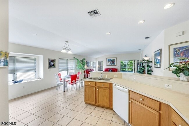 Building Photo - 14823 Calusa Palms Dr