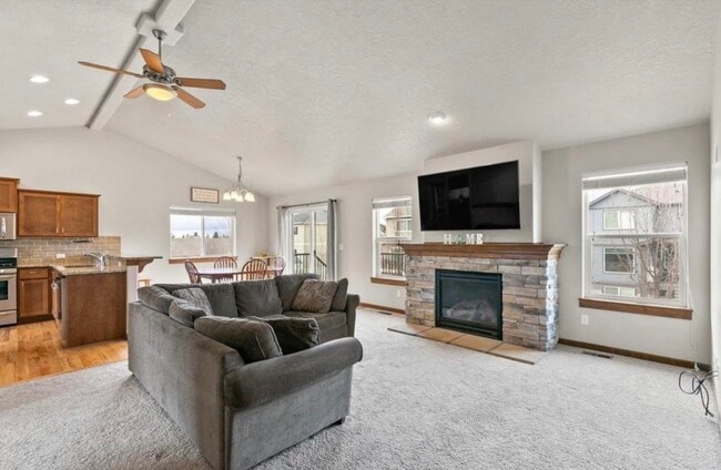 Building Photo - 17415 E Shamrock Ct