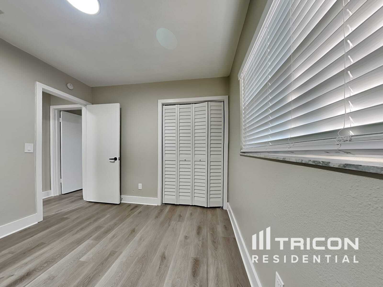 Building Photo - 6825 Mitchell Cir