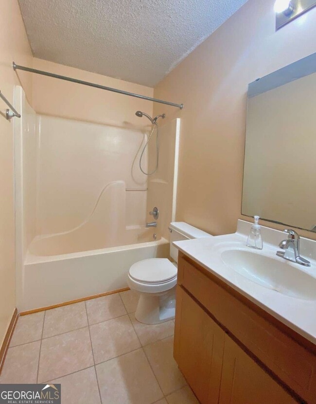 Building Photo - 603 Plantation Village Dr