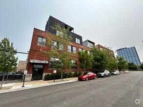 Building Photo - 407 N Elizabeth St