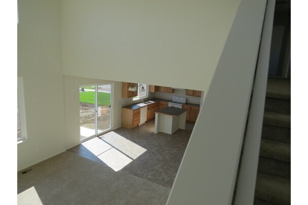 Building Photo - Spacious 3 Bed, 2 1/2 Bath in Berthoud