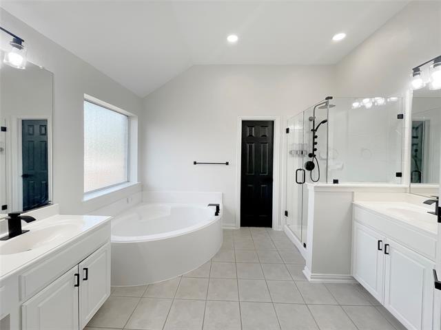 Building Photo - 7850 Greenvalley Ln
